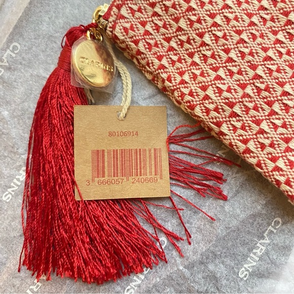 Clarins Luxe Skincare Bundle (Includes Eco-Conscious Pouch) - Picture 6 of 10